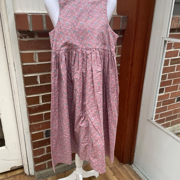 Dogwood Lane peasant prairie dress floral with one pocket. Ceramic buttons - Picture 2 of 6